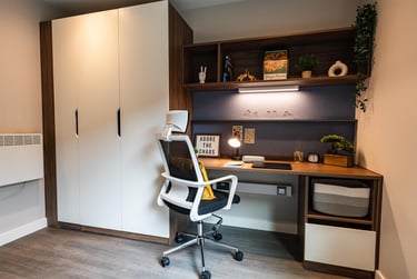 1 bed studio, Nelson Street, Holylands, Belfast, BT151BH - Image 3